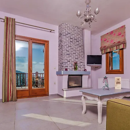 Lions Nine Hotel de apartamente Mourésion