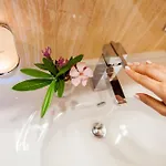 九号雄狮酒店 公寓式酒店 Mourésion