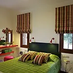 Lions Nine Apart-hotel