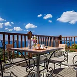 Lions Nine Apart-hotel 4*