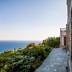 Lions Nine Apart-hotel 4*