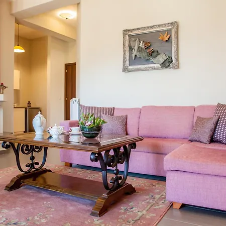 Apartmanhotel Lions Nine 3*
