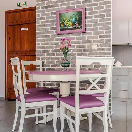 Lions Nine Apartmanhotel