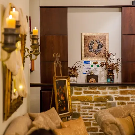 九号雄狮酒店 公寓式酒店 Mourésion